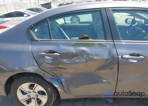 2015 Honda Civic Lx z USA, uszkodzony, nr VIN 2HGFB2F53FH556862